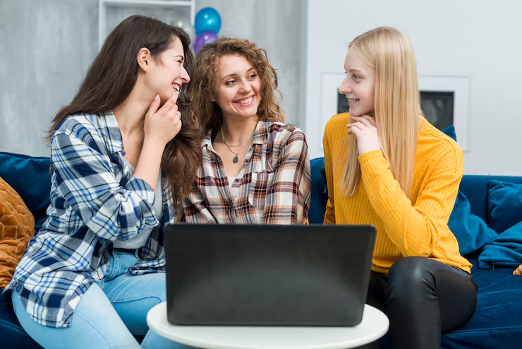 Observations about popular Hot Online Chat Rooms for Teenagers
