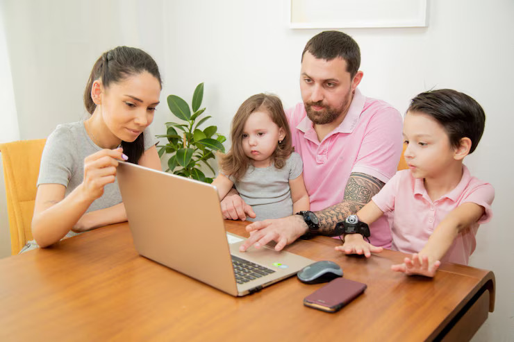 Canadian parents have access to digital tools  and resources to protect their children online.