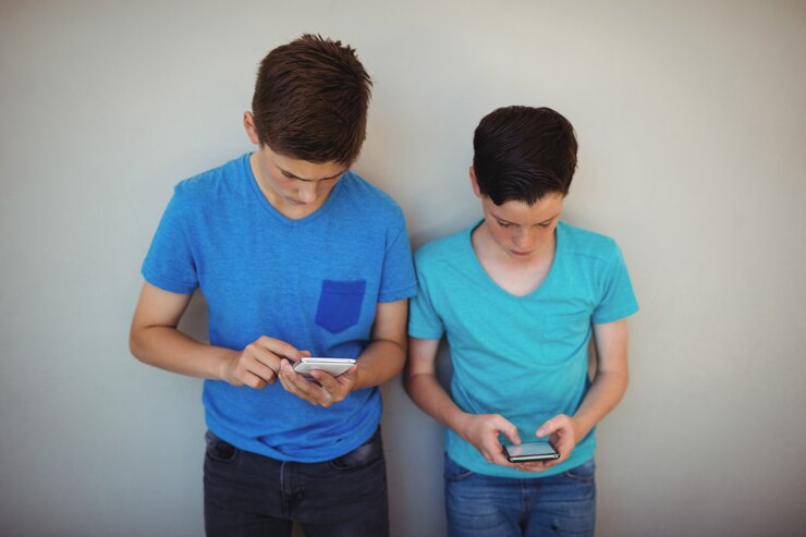 Make sure that the app is not facing an outage.